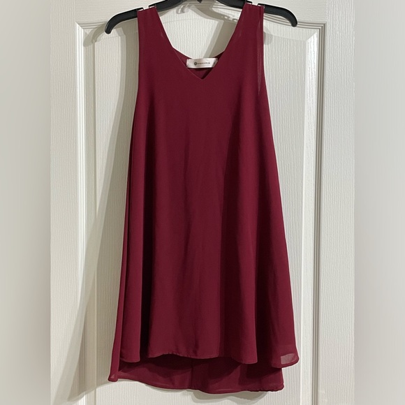 Burgundy dress with‎ attached cape. - Picture 1 of 6